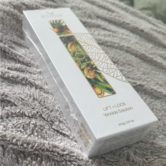 STEMTOX Other - STEMTOX A*TOX Lift and Lock Wrinkle Solution 14.5g Free Shipping New & Sealed